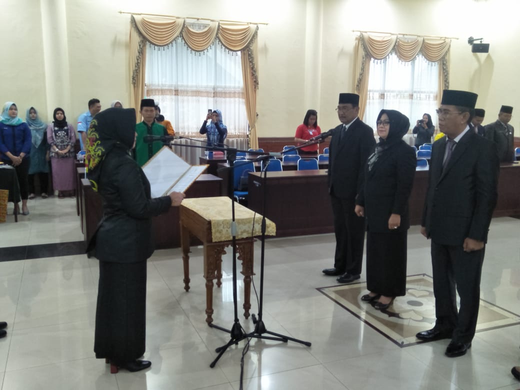  Umi Lantik Tiga Pejabat Tinggi Pratama