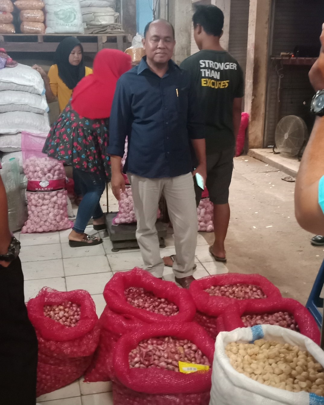  Pedagang Minta Solusi Atasi Kenaikan Harga Bawang
