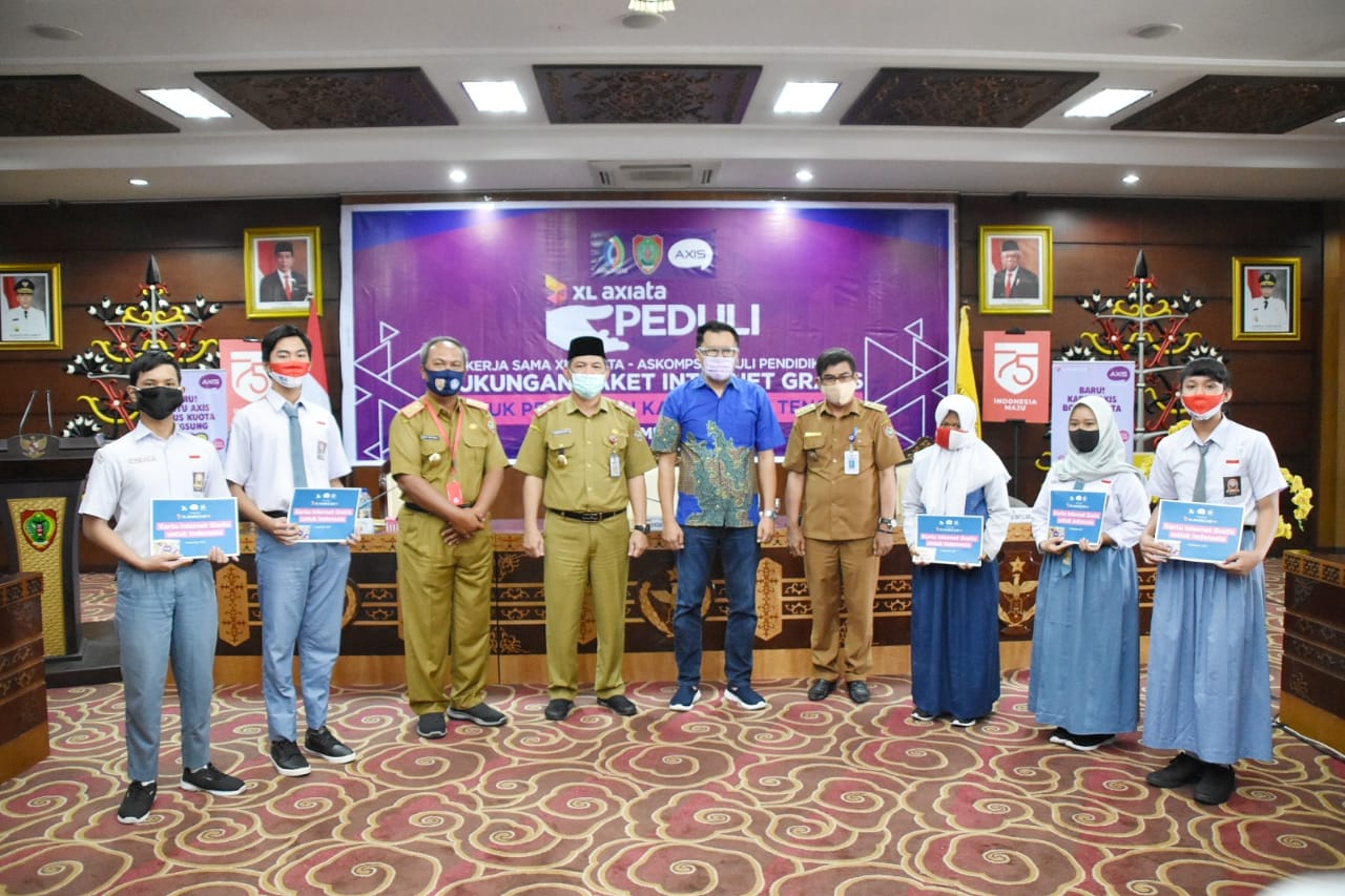  Siswa SMP/SMA Dapat Bantuan 5.050 Paket Data Internet