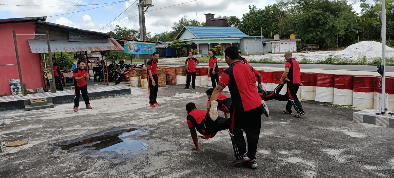  Jaga Kesehatan, Polsek Banama Tingang Rutin Berolah Raga
