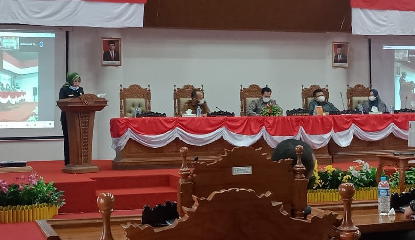  Fraksi DPRD Pulpis Sampaikan Pandangan Umum