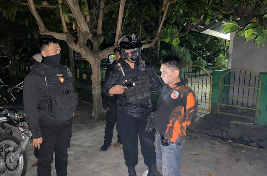  Lihat Patroli Polisi, Pria Ini Lari, Ternyata Baru Beli Sabu