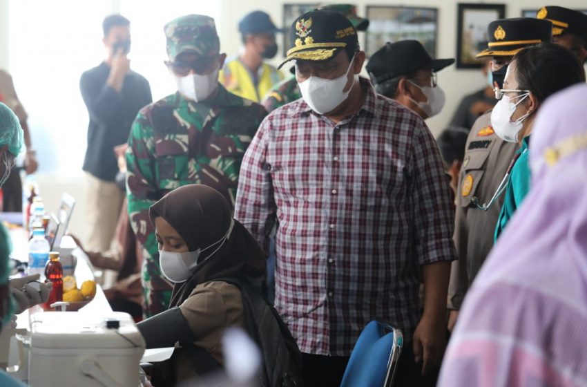  Wagub Kalteng Tinjau Vaksinasi Pelajar di Dadahup