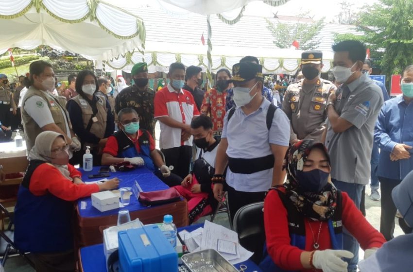  Pemprov Kalteng Terus Upayakan Pelaksanaan Vaksinasi Bagi seluruh Pelajar Untuk persiapan PTM