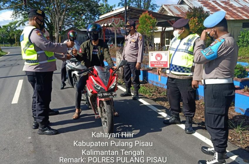  Maknai Hari Pahlawan Polres Pulpis Sosialisasi Prokes dan Vaksinasi Kepada Masyarakat