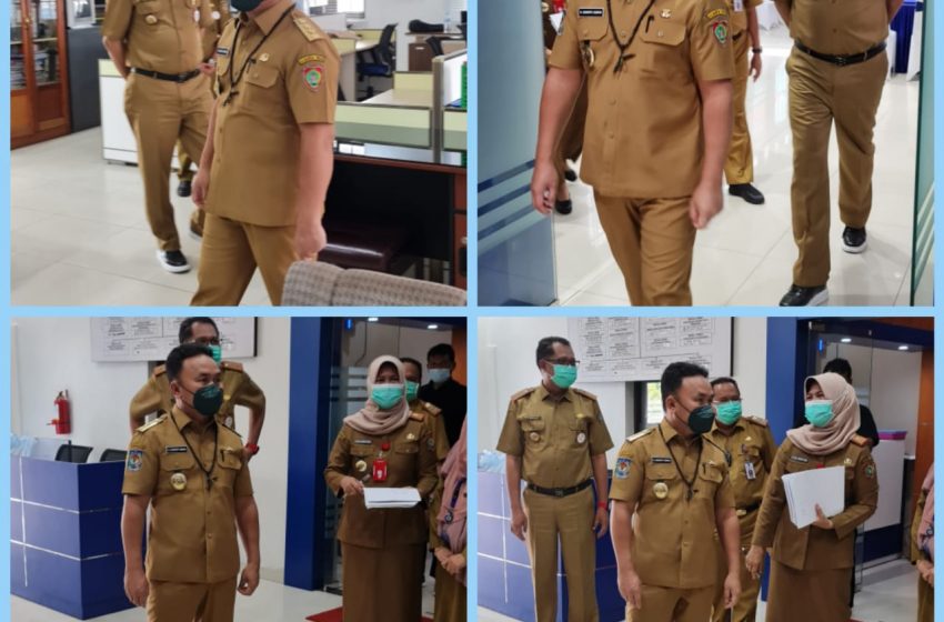  Gubernur Kunjungi Dislutkan Kalteng   