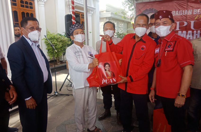  DPD PDI Perjuangan Bagikan 10.000 Paket Beras dan Sembako Kepada Masyarakat Kurang Mampu