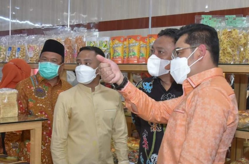  Walikota Apresiasi Dibukanya BonSip Cake and Bakery, Tanda Geliat Ekonomi