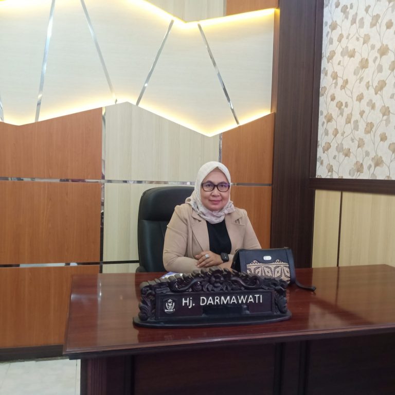 Hj Darmawati