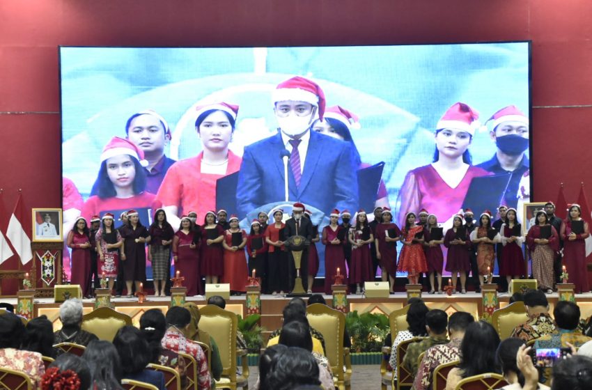  Natal Pemprov Kalteng. Wagub Ajak Masyarakat Berlomba-lomba Lakukan Kebaikan, Solidaritas dan Gotong-royong dan Bekerja Untuk Kemanusiaan