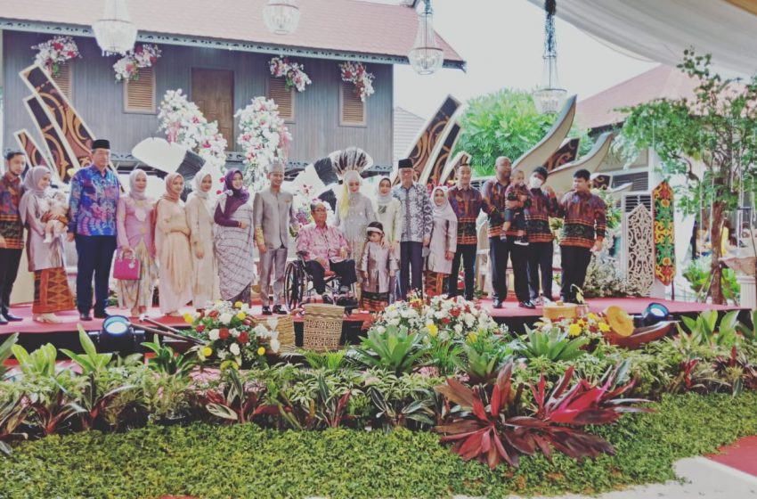  Masyarakat Beri Doa Restu untuk Fairid dan Avina