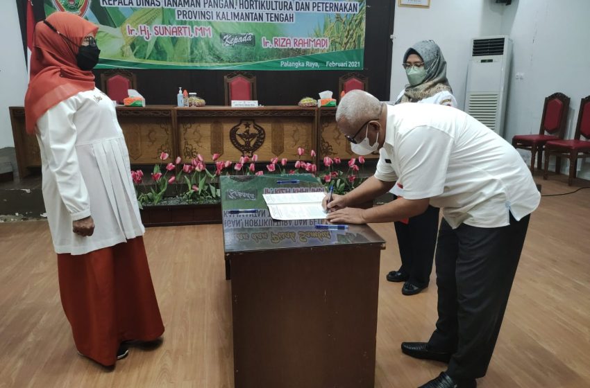  Riza Rahmadi Resmi Gantikan Hj. Sunarti 