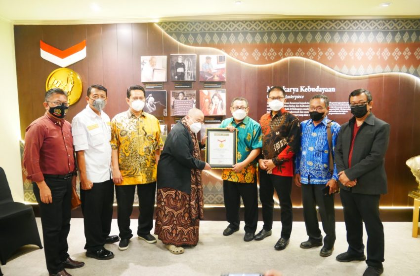  Pencapaian Rencana Strategis SMSI Dicatat MURI, Jumlah Anggota Terbesar di Dunia.  Firdaus : Ini Pencapaian Kerja Bersama