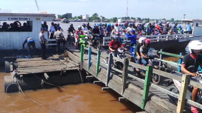  Oparsional Kapal Sungai dan Penyebarangan Feri Terkendala Izin. Dewan Minta Dishub Telusuri Penyebabnya dan Bantu Prosesnya di Kemenhub