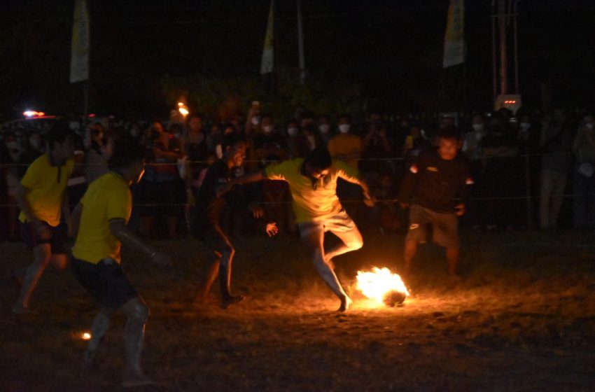  Warga Antusias Saksikan Lomba Sepak Sawut, 4 Kabupaten Ikut Berlaga
