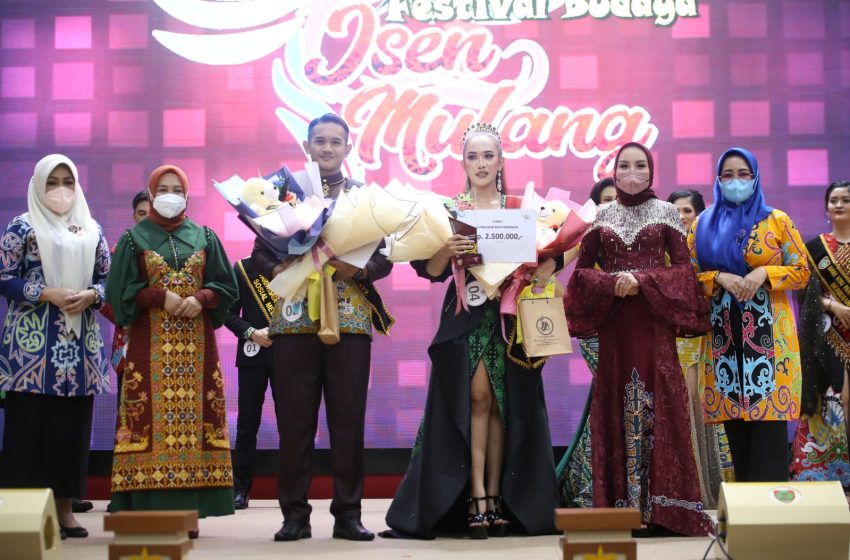  Jagau Palangka Raya dan Bawi Nyai Kotim Juara Grand Final Pemilihan Jagau & Bawi Nyai Pariwisata Kalteng 2022   