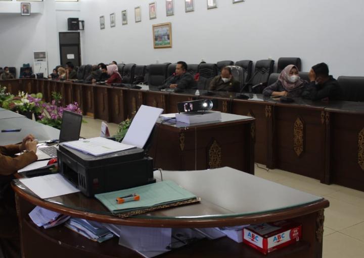  Masing-masing Fraksi, Bahas Soal Rekomendasi LKPJ Tahun 2021 Bupati Barito Utara