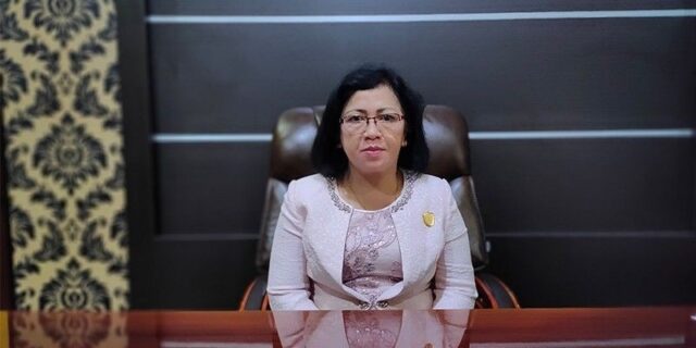  Dewan Sampaikan Pandangan Fraksi Terkait Dua Raperda