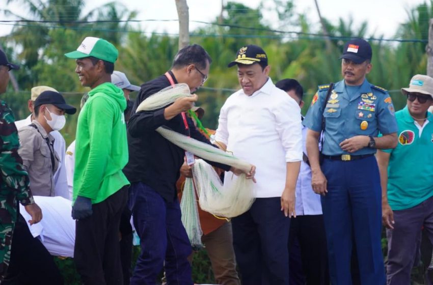  Darliansjah Dampingi Wagub Tinjau Shrimp Estate di Sukamara