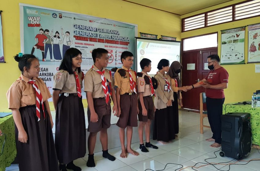  Siswa SMPN-1 Rungan antusias Ikuti Sosialisasi Bahaya Narkoba dan Seks Bebas