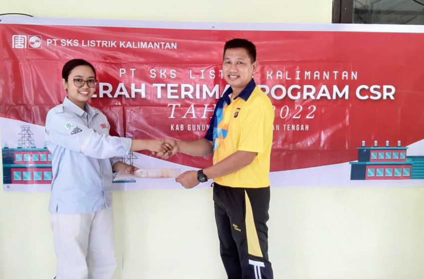  PT. SKS Listrik Kalimantan Beri Dukungan Isen Mulang United Football Club