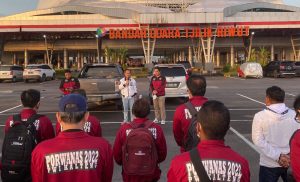 Anggota DPR RI Dapil Kalteng, Agustiar Sabran hadir pada pelepasan kontingen Porwanas PWI Kalteng. (Foto/mmckalteng/red)