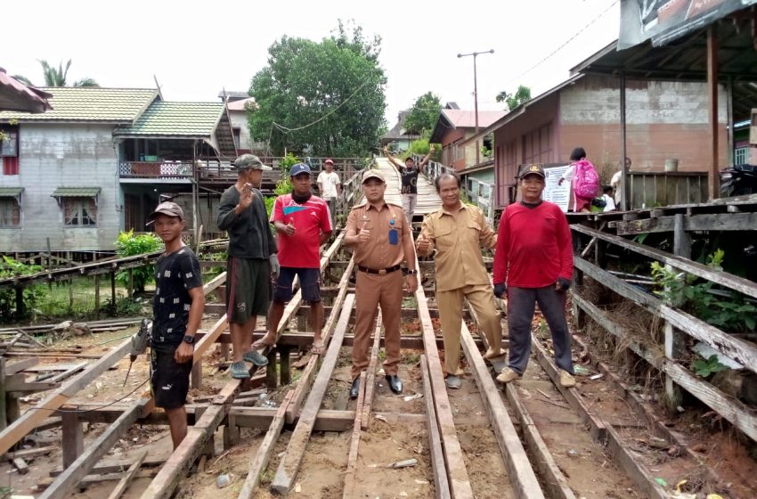  Camat dan Tokoh Masyarakat Katingan Hulu Apresiasi Pembangunan Jembatan di Tumbang Sanamang
