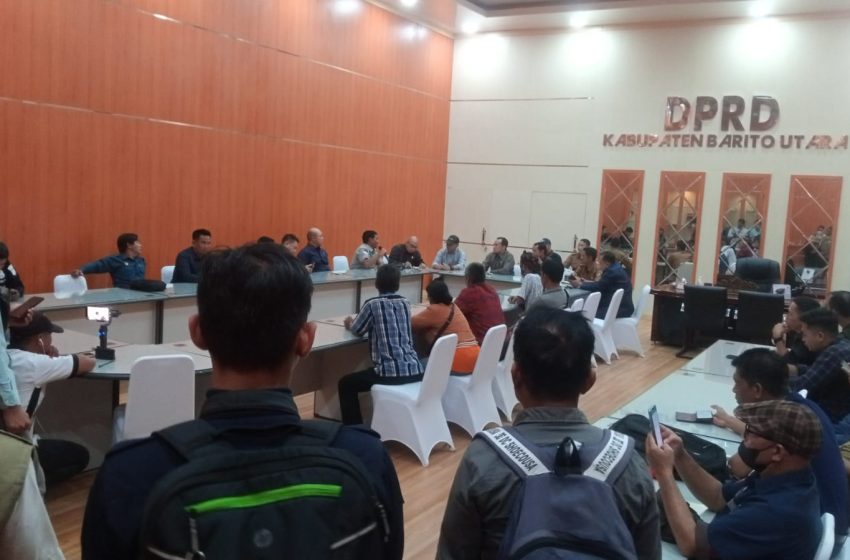  Diduga Lakukan Perbuatan Tak Senonoh, Warga Adukan Kades Hajak Ke Dewan