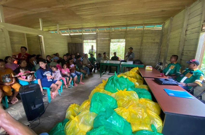  Bakti Sosial PT Sembilan Tiga Pedana di Desa Hurung Tampang dan Desa Katanjung