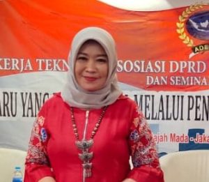 Foto : Anggota Komisi C DPRD Palangka Raya, Susi Idawati