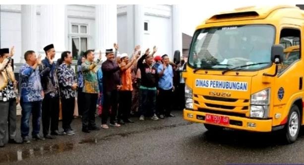 Pelepasan 114 Jemaah Umroh