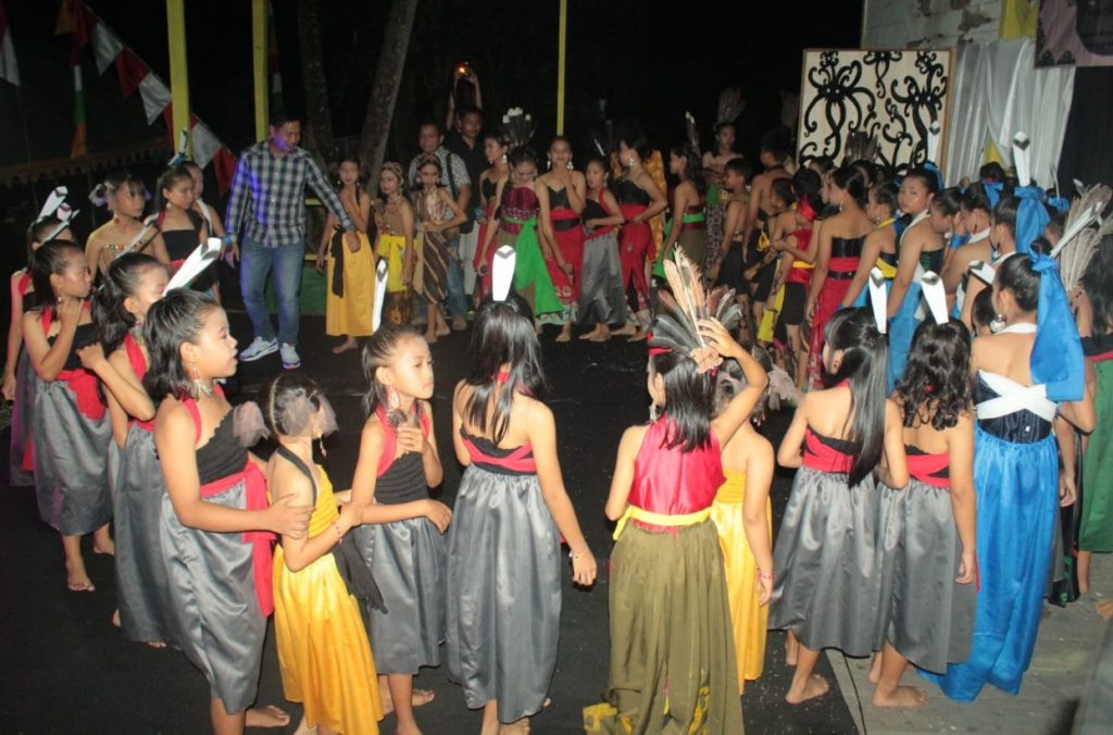 Suasana SKL dan Sanggar Seni Budaya Kambang Pancar Rungan Sukseskan Pargelaran Tari dan seni di Jakatan Raya