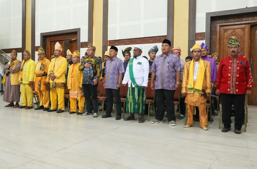  Silaturahmi dengan Dinasti Nusantara, Raja-Sultan Kalimantan Minta Ganjar Pranowo Lebih Apresiasi Kontribusi Alam Mereka